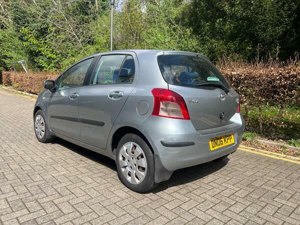 Toyota Yaris 1.3 T3 Multimode Silver #4