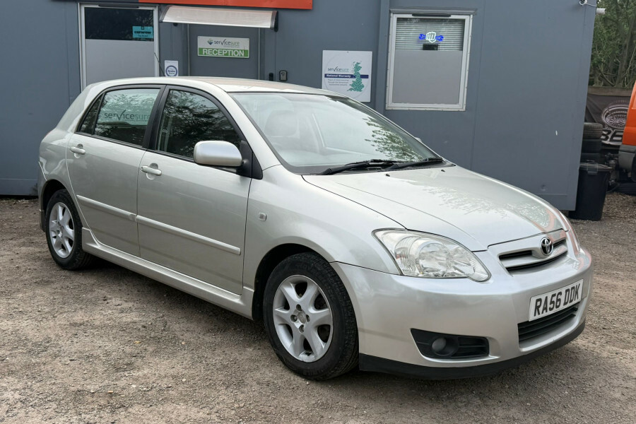 Toyota Corolla Hatchback Silver