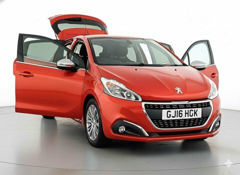 Peugeot 208 1.2 208 Allure Orange