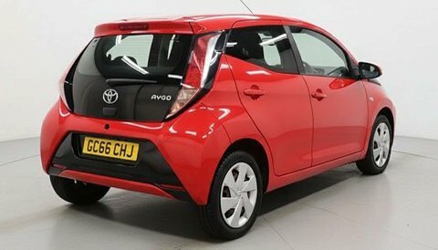 Toyota Aygo X -Play Vvt-i GC66CHJ Red #6