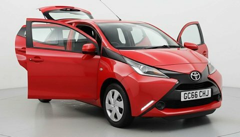 Toyota Aygo X -Play Vvt-i Red