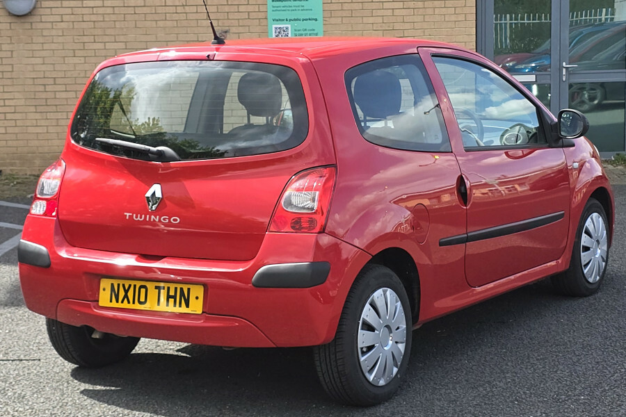 Renault Twingo Hatchback NX10THN Red #4