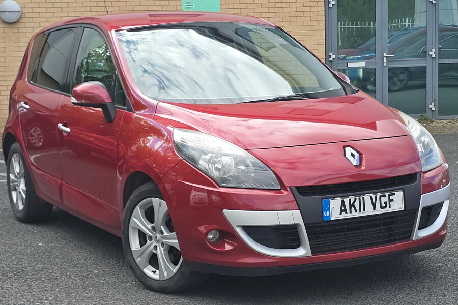 Renault Scenic Mpv Red