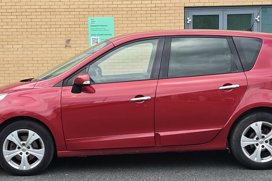 Renault Scenic Mpv Red #6