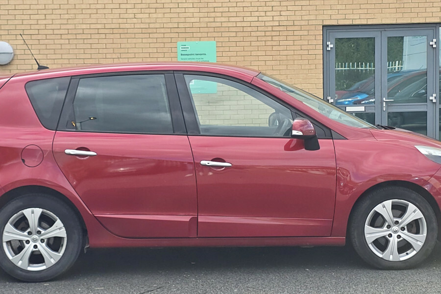 Renault Scenic Mpv Red #5