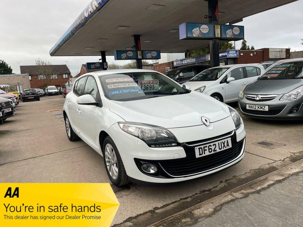 Renault Megane Hatchback 1.6 16V Dynamique Tomtom Euro 5 201 White