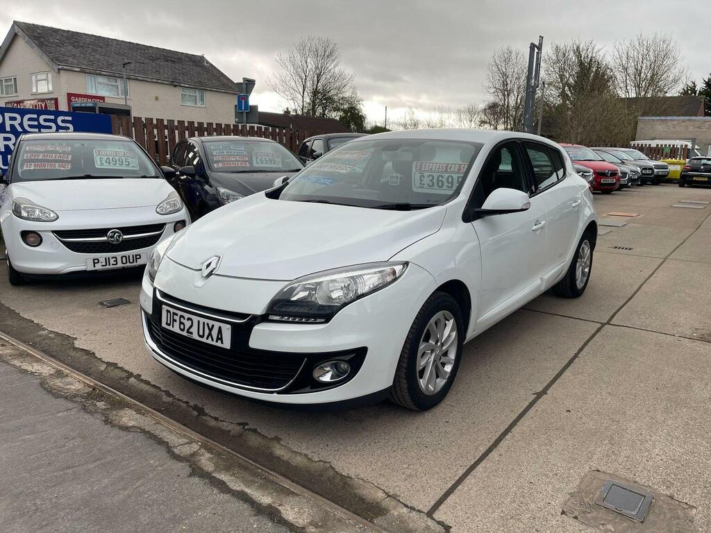 Renault Megane Hatchback 1.6 16V Dynamique Tomtom Euro 5 201 White #4