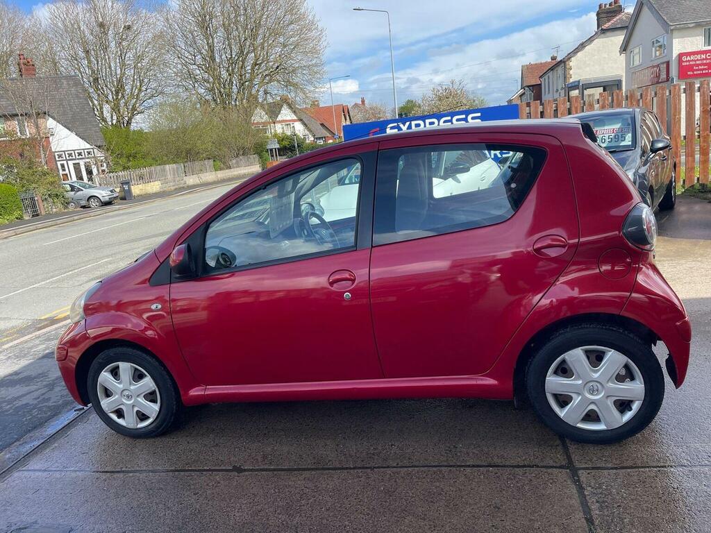 Toyota Aygo Hatchback 1.0 Vvt-i Ice Euro 5 201161 Red #6