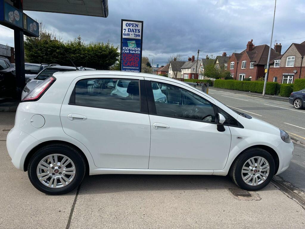 Fiat Punto Hatchback 1.2 Easy Euro 6 201464 White #3