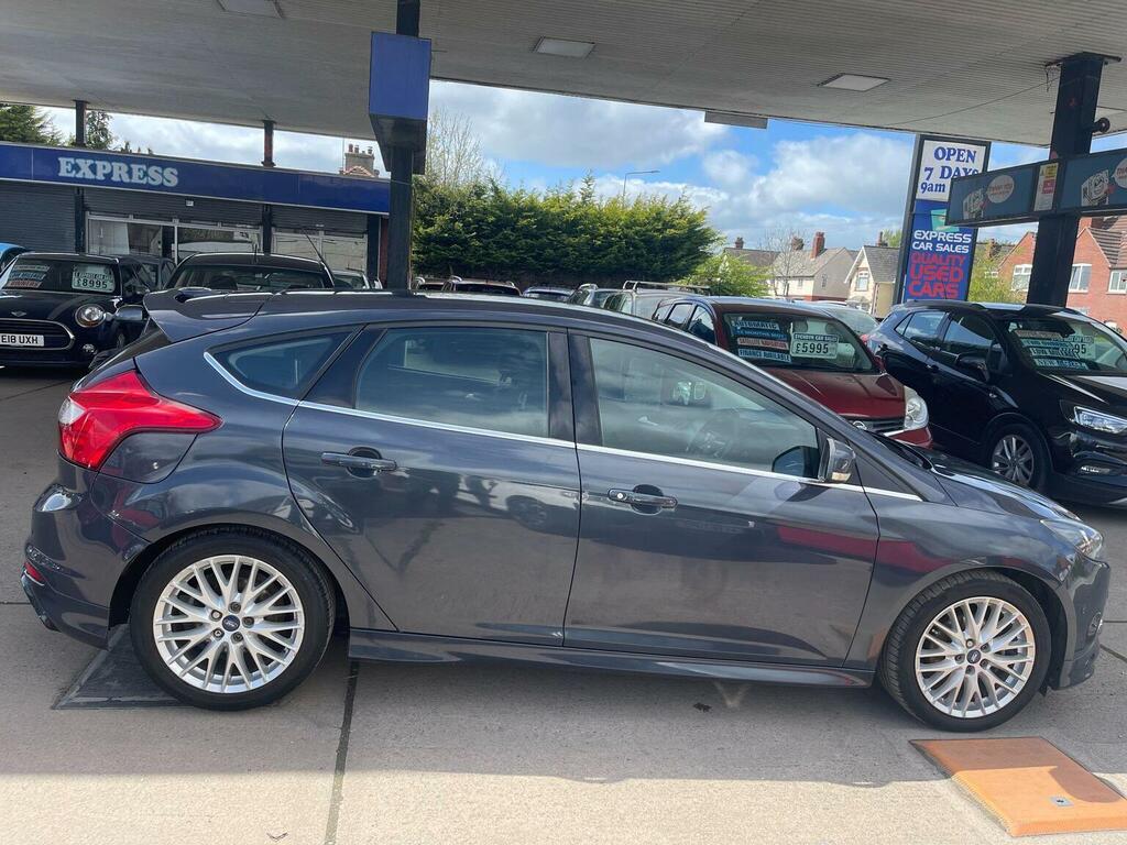 Ford Focus Hatchback 1.6 Tdci Zetec S Euro 5 Ss 2014 WX64WNT Grey #3