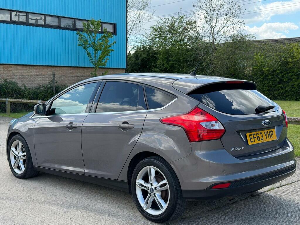 Ford Focus Hatchback 1.6 Tdci Titanium X Euro 5 Ss 20 EF63YHP Brown #4
