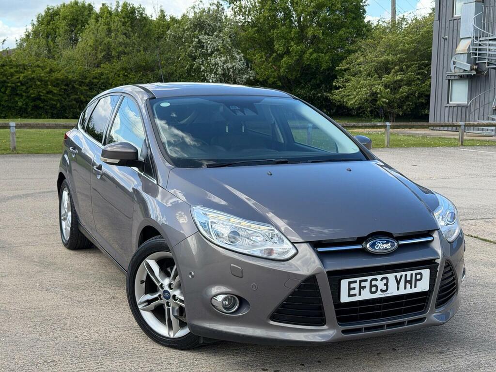 Ford Focus Hatchback 1.6 Tdci Titanium X Euro 5 Ss 20 Brown