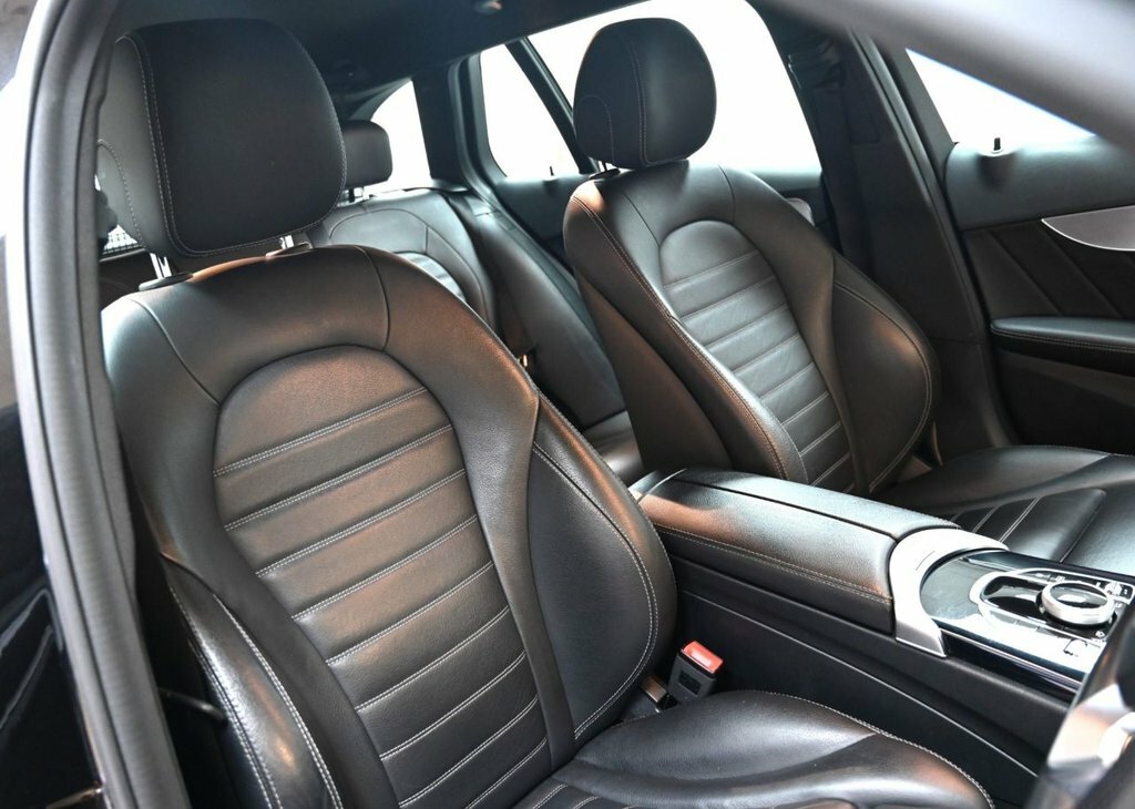 Mercedes-Benz C Class 2L Amg Line LL69OYX Black #2