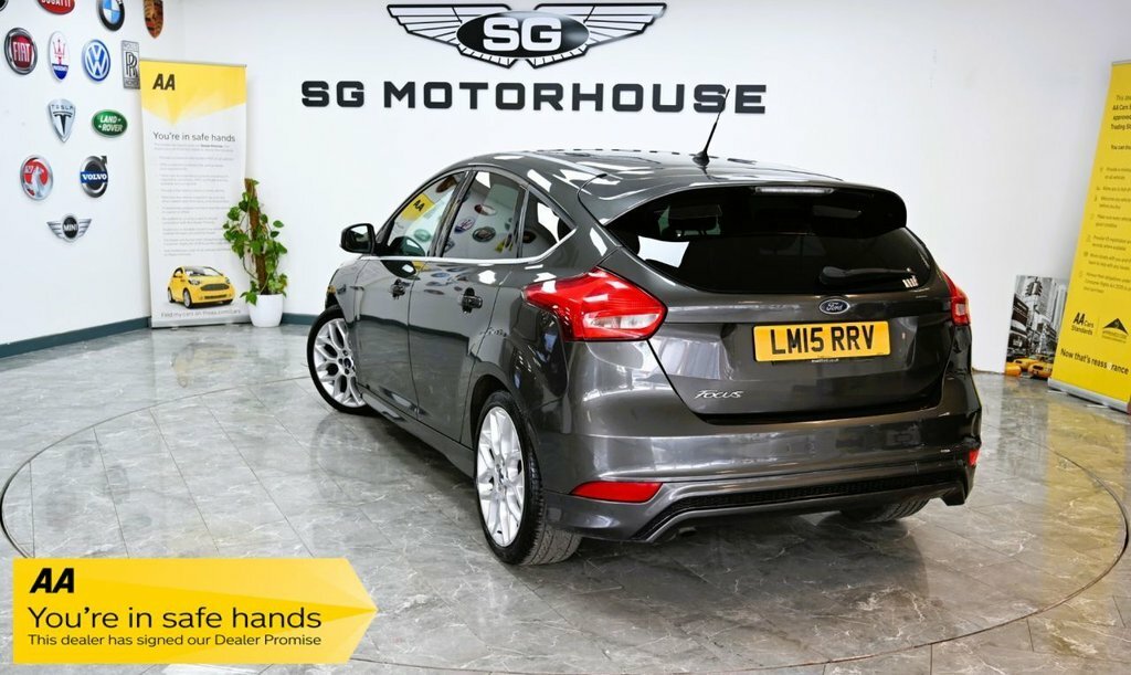 Ford Focus 1L Zetec S Grey