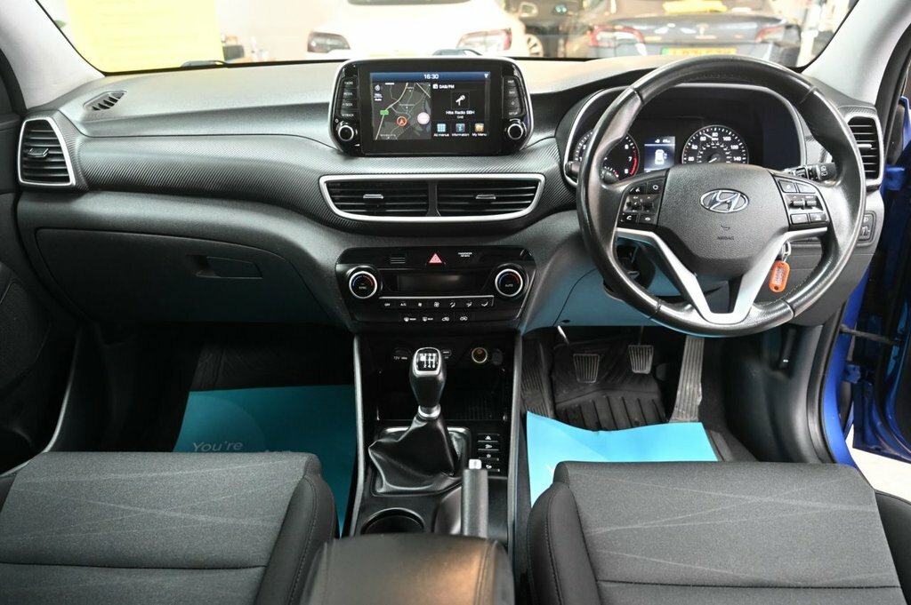 Hyundai Tucson 1.6L Se Nav CT68VKX Blue #3