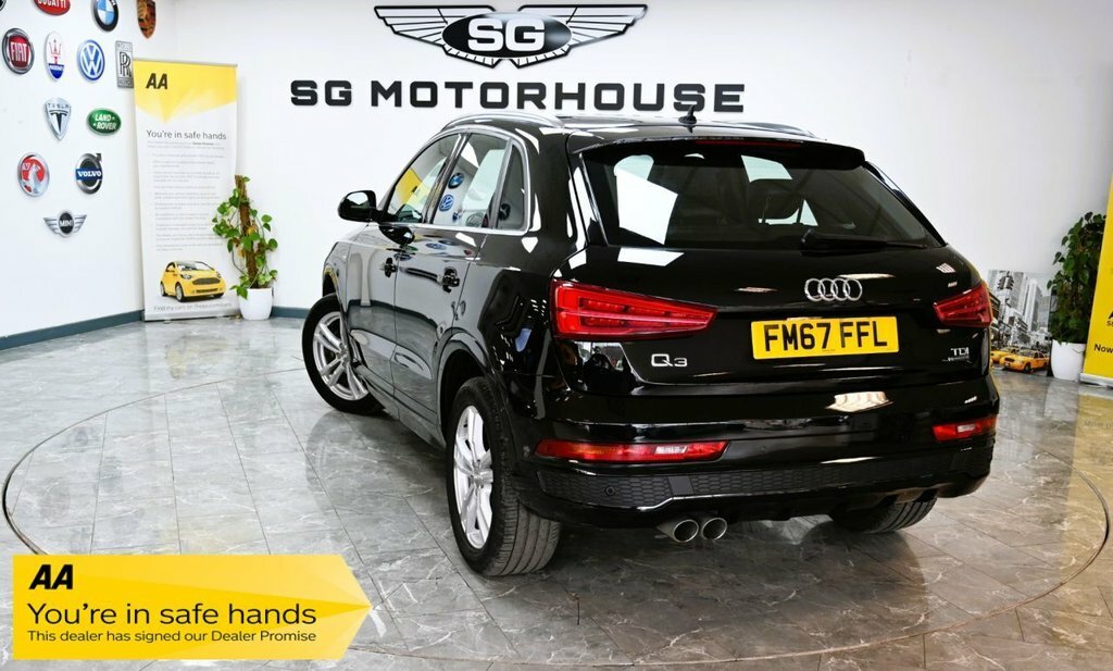 Audi Q3 2L S Line Edition FM67FFL Black #2