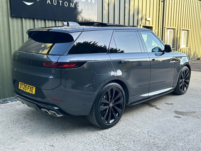 Land Rover Range Rover Sport 4.4 P530 V8 Suv 4Wd DT25FXE Black #3