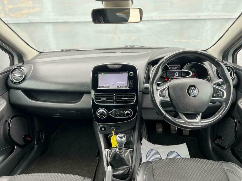 Renault Clio 1.2 Tce Dynamique S Nav Euro 6 S S - 2017 1 MA17GZM White #3