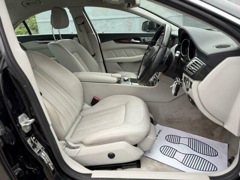 Mercedes-Benz CLS 3L Null Silver #16
