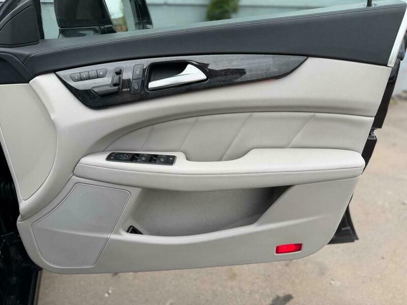 Mercedes-Benz CLS 3L Null Silver #13