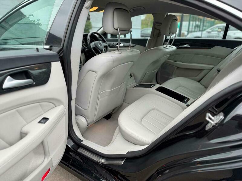 Mercedes-Benz CLS 3L Null Silver #24