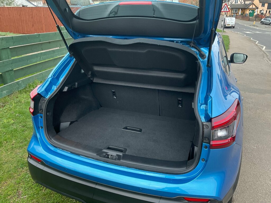 Nissan Qashqai 1.5 Dci Acenta Premium Suv Euro Blue #6