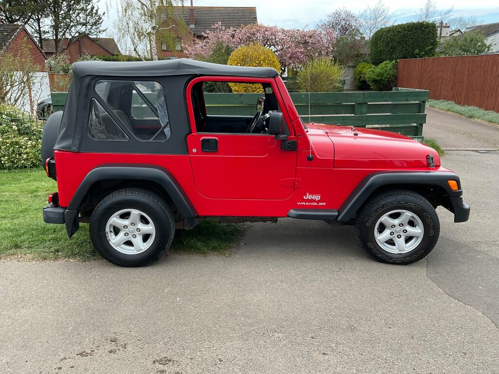 Jeep Wrangler Sahara Black #10