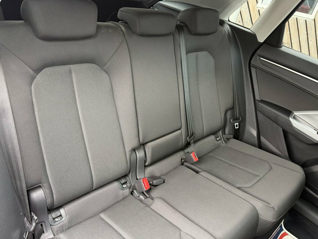 Audi Q3 2L Sport KR19LPL Grey #6