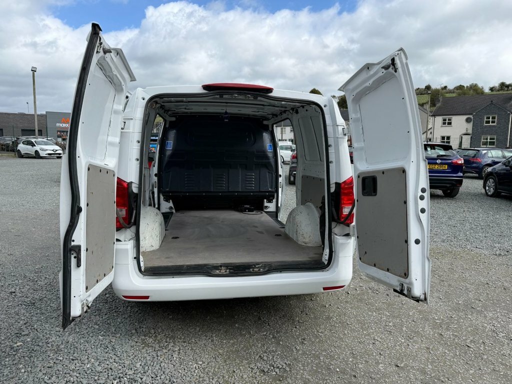Mercedes-Benz Vito 1.7L Progressive White #6