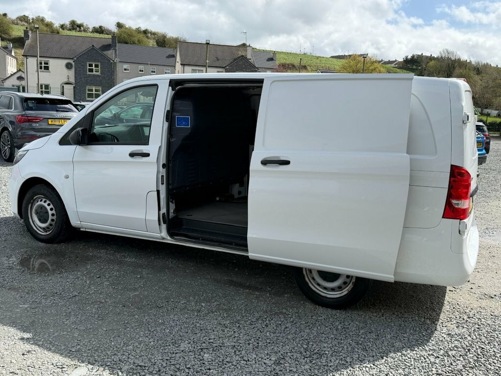 Mercedes-Benz Vito 1.7L Progressive White #3