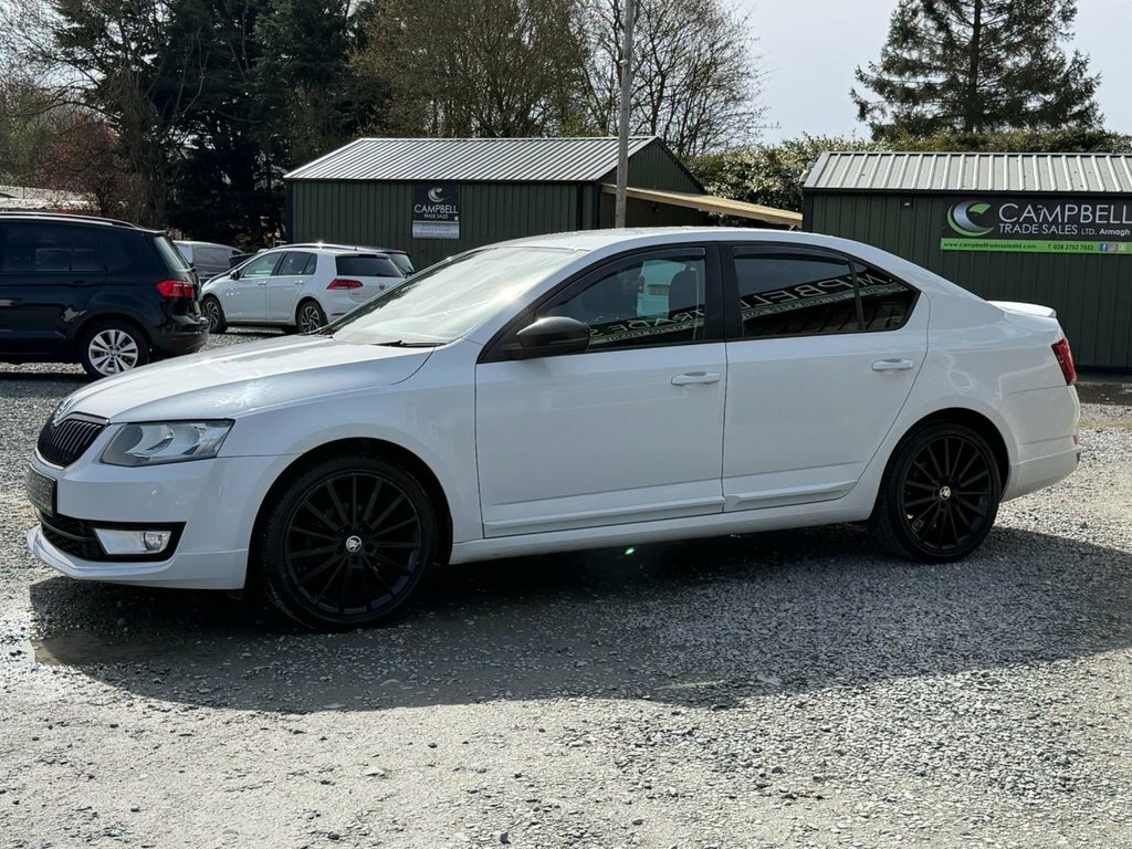 Skoda Octavia 1.6L Black Edition White #3