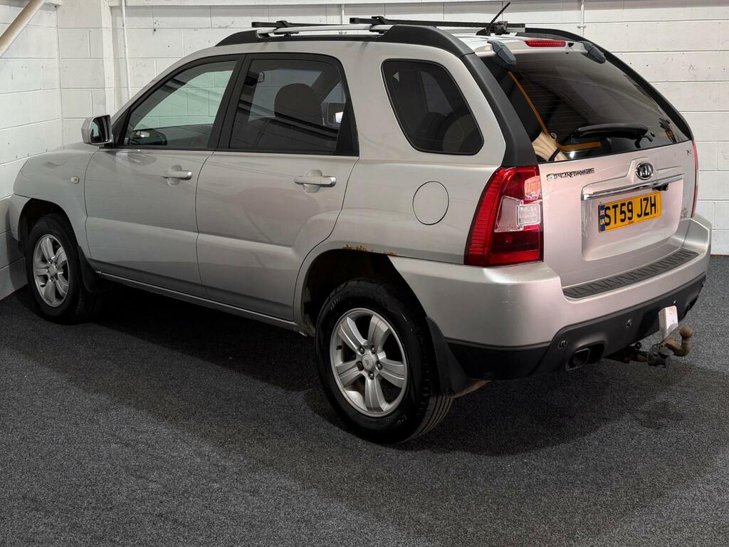 Kia Sportage 2.0 Crdi Xe 2Wd Silver #4