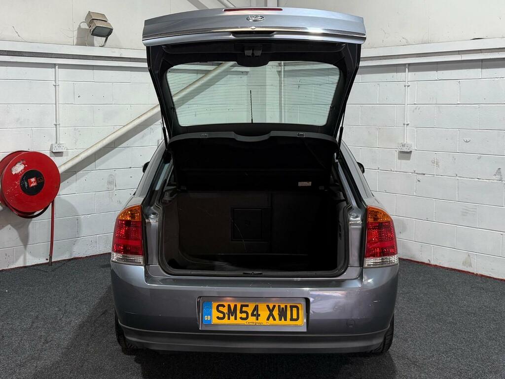 Vauxhall Vectra 1.8I Breeze - Hatchback  #25