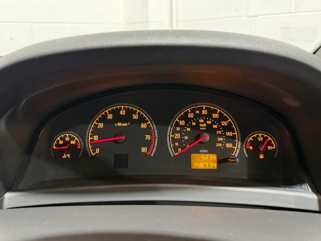 Vauxhall Vectra 1.8I Breeze - Hatchback  #14