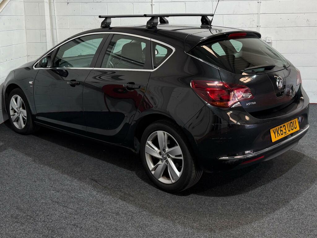 Vauxhall Astra 1.4 16V Sri Euro 5 YK63UOU Black #4
