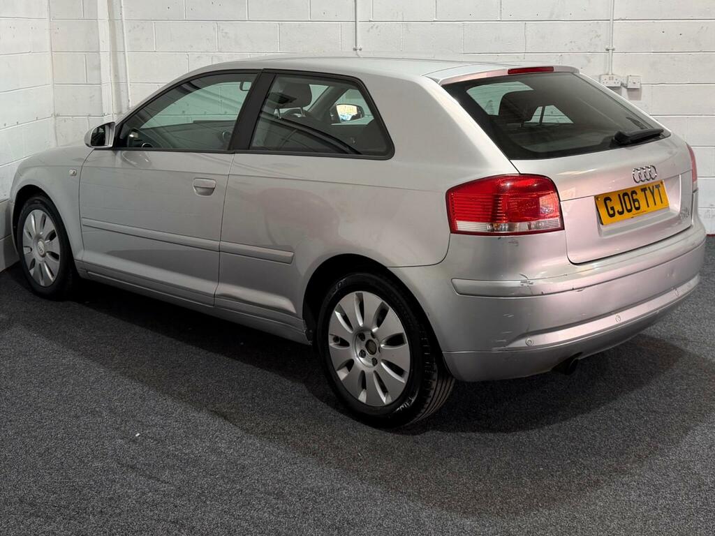 Audi A3 1.6 Se Silver #4