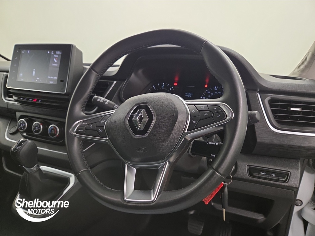 Renault Trafic All New Trafic Passenger Extra Ll30 Dci 170 9 Seat TXZ7854 White #4