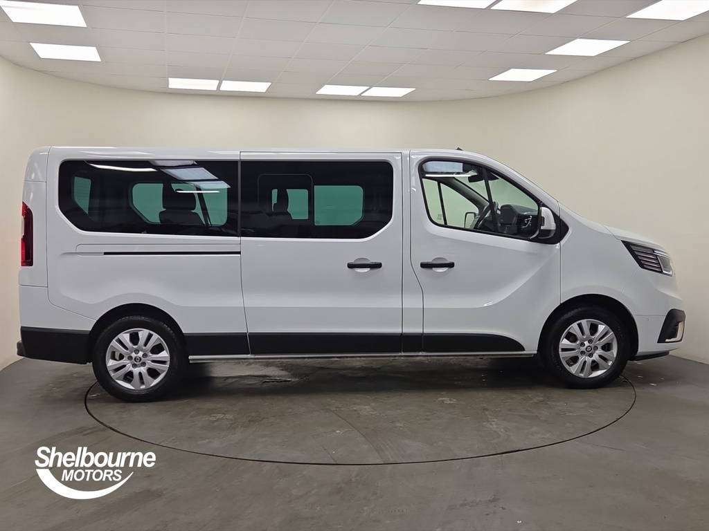 Renault Trafic All New Trafic Passenger Extra Ll30 Dci 170 9 Seat TXZ7854 White #3