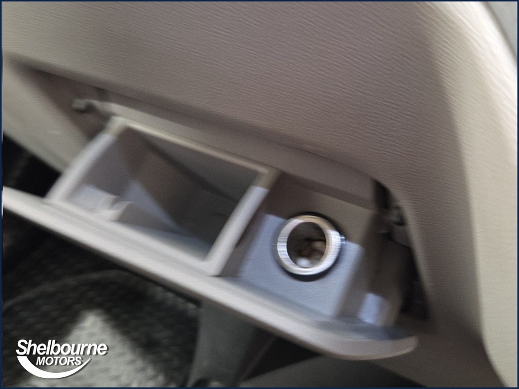 Maxus Deliver 9 Deliver 9 2.0 D20 Panel Van Fwd YG23RRV Silver #6