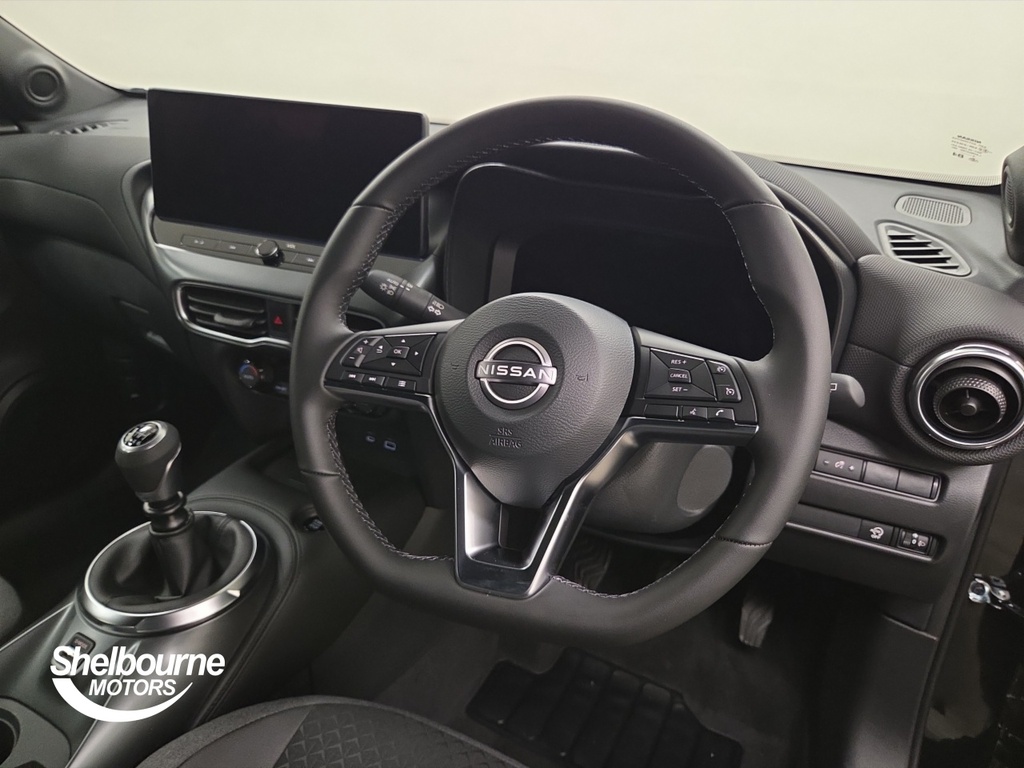 Nissan Juke Juke 1.0 Dig-t N-connecta Hatchback VXZ6178 Black #4