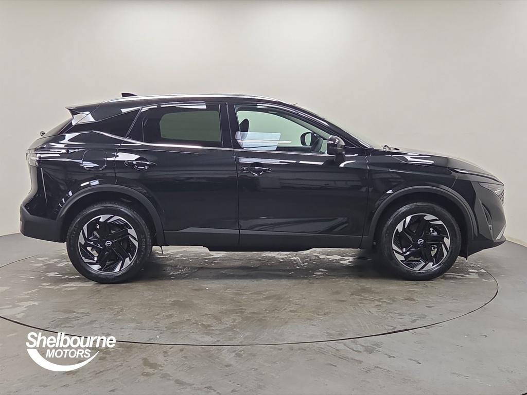 Nissan Qashqai Qashqai 1.3 Dig-t Mh 158 N-connecta Glass Rf Black #3
