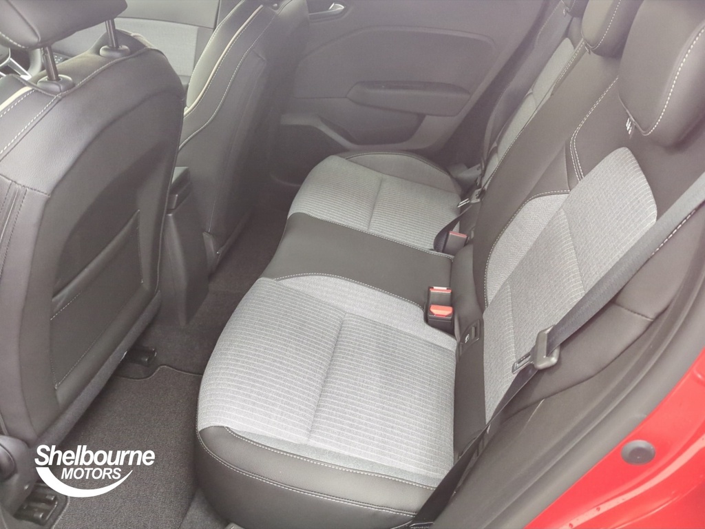 Renault Clio Clio 1.0 Tce Techno Hatchback Eu UXZ6583 Red #6