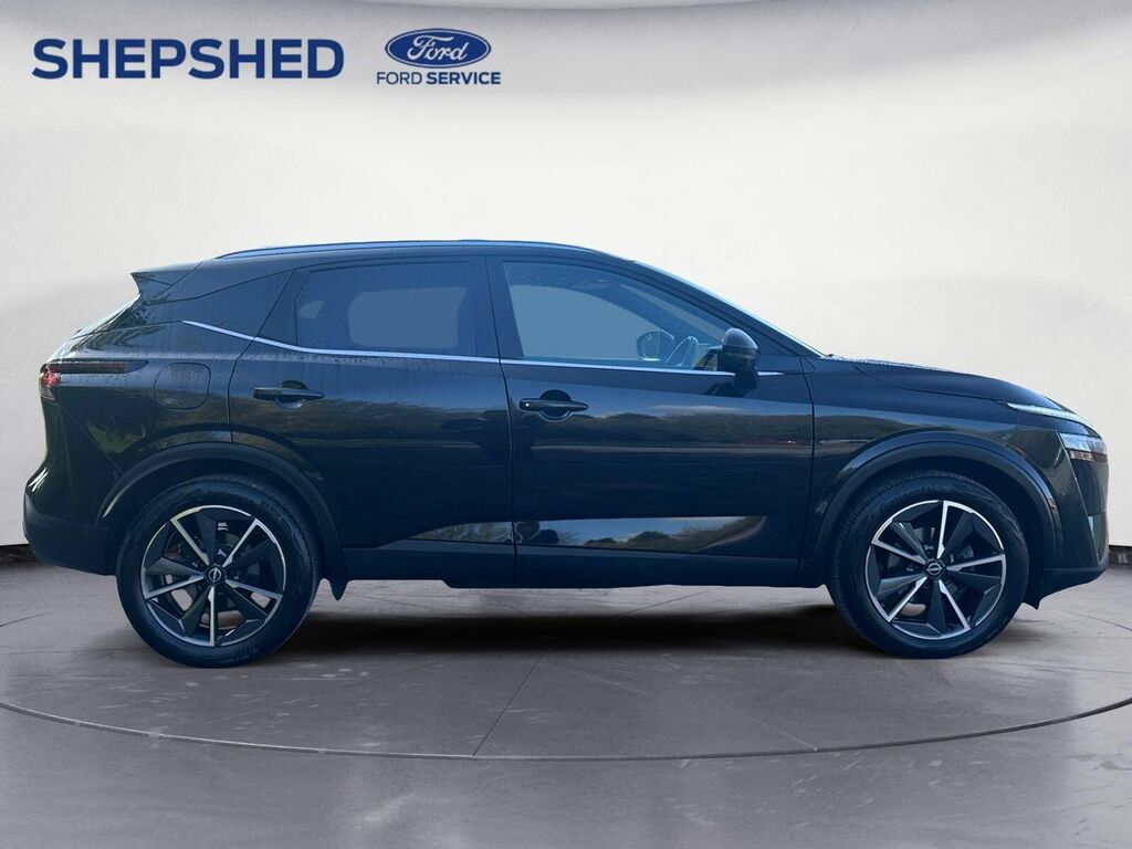 Nissan Qashqai 1.3 Dig-t Mhev Tekna Xtron Euro 6 Ss SG72TVD Black #2