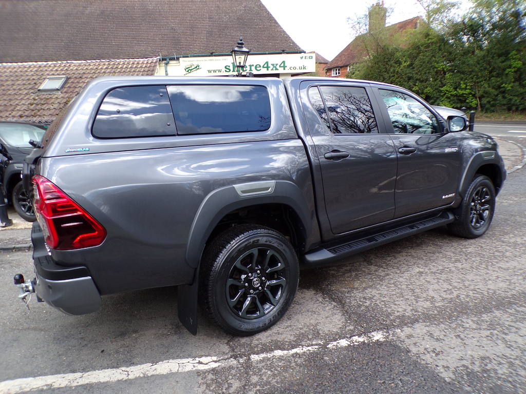 Toyota HILUX 2.8 D-4d Invincible X Pickup Double Cab MX23NKZ Grey #4