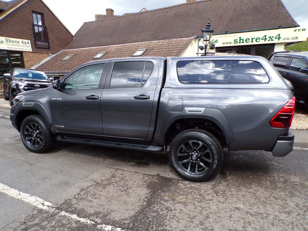 Toyota HILUX 2.8 D-4d Invincible X Pickup Double Cab MX23NKZ Grey #3