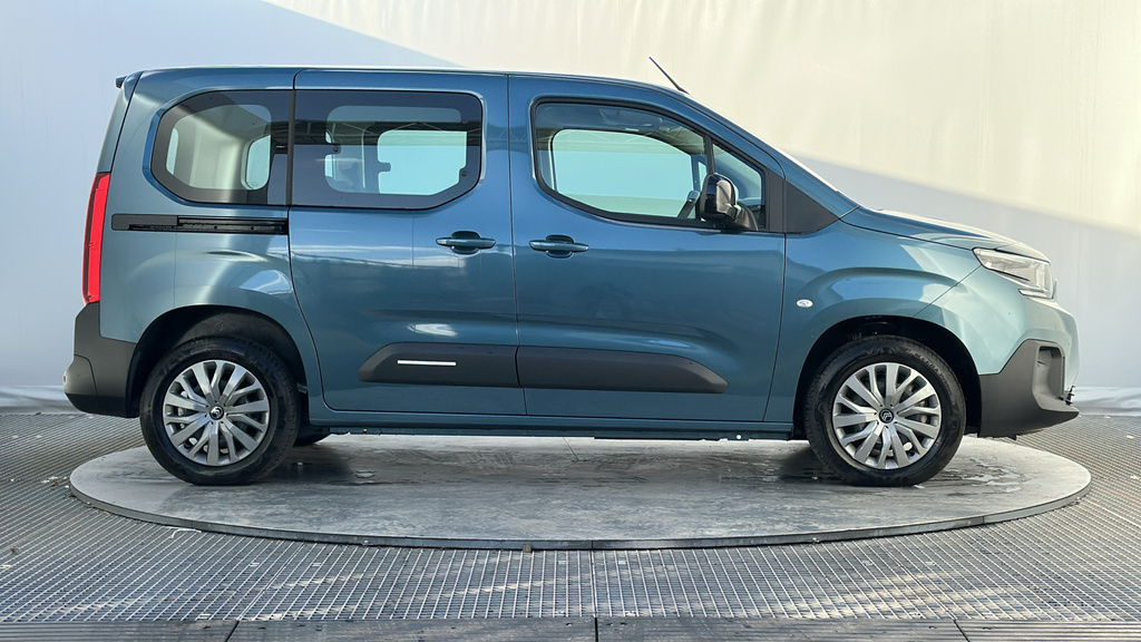 Citroen e-Berlingo 52Kwh Plus M Mpv 7.4Kw Charger Blue #5