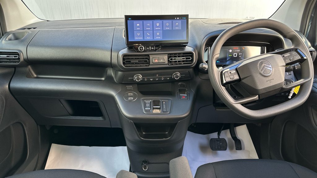 Citroen e-Berlingo 52Kwh Plus M Mpv 7.4Kw Charger Blue #4