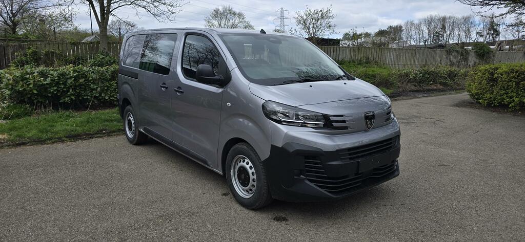 Peugeot Expert Expert Crew Van M 150 Professional Grey