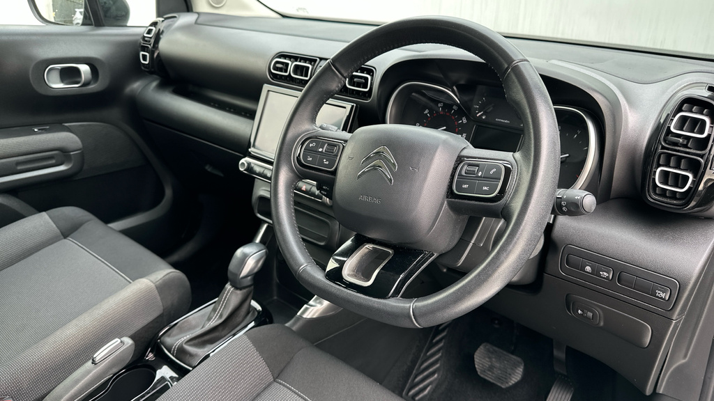 Citroen C3 Aircross 1.2 Puretech Shine Suv Eat6 Euro 6 Ss SO72EOW Grey #2