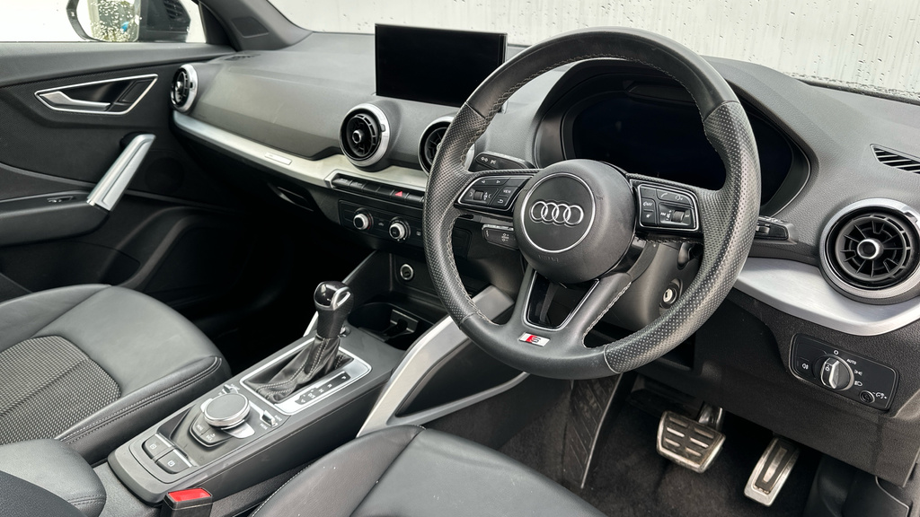 Audi Q2 1.5 Tfsi Cod 35 S Line Suv S Tronic Eur ND23MKZ Black #2